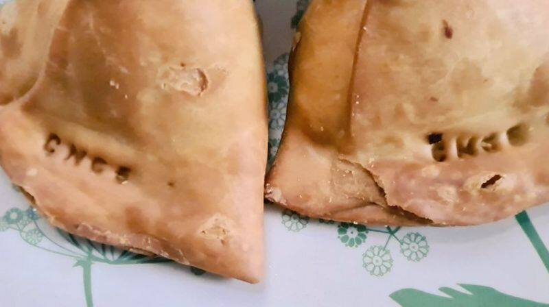 Samosa with 'serial number' goes viral Check out how Twitterati reaction gcw