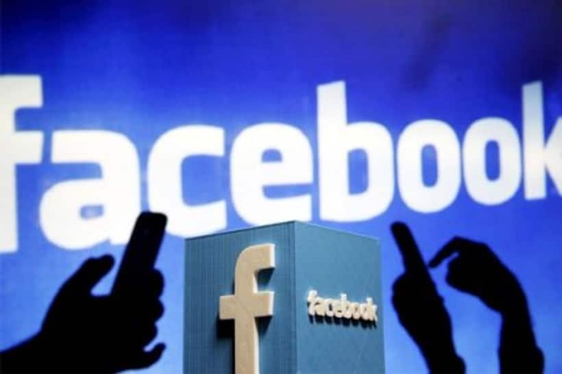 Facebook to pay French media for news content shown on users' feeds