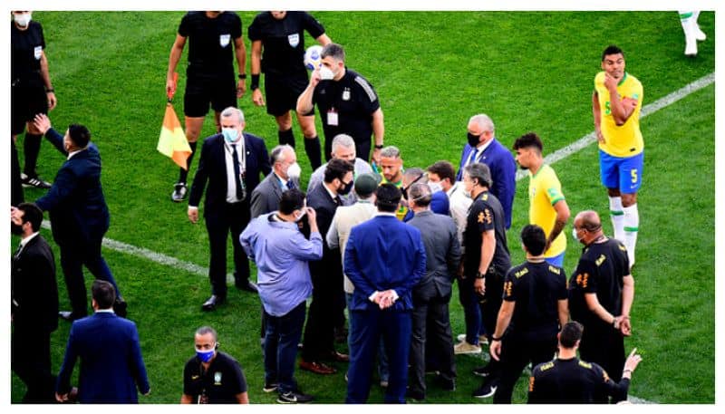 Brazil vs Argentina FIFA World Cup Qualifier witnesses drama after health officials barge onto the pitch-ayh