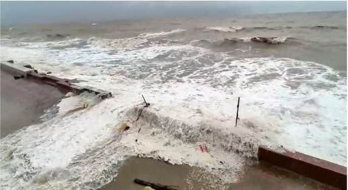 আবহাওয়ার ভ্রুকুটিকে থোড়াই কেয়ার, দিঘার সমুদ্রে স্নানে নেমে মর্মান্তিক মৃত্যু পর্যটকের