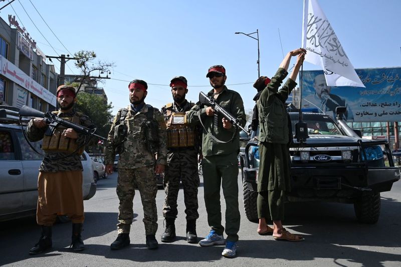 Taliban claims fighters destroy ISIS cell after mosque attack in Kabul-dnm