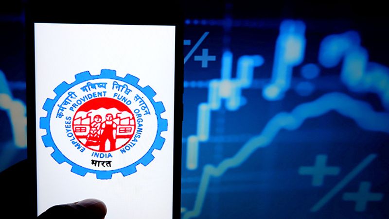 EPFO Subscribers Should Link UAN With Aadhaar By November 30 pod