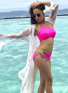 Oops moment alert: Nushrratt Bharuccha wardrobe malfunction; netizens criticise paparazzi (Video)
