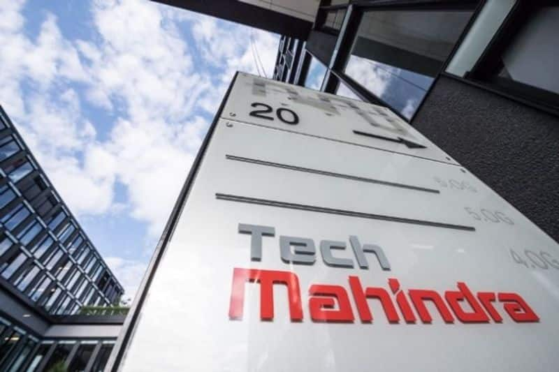 tech mahindra supports moonlighting 