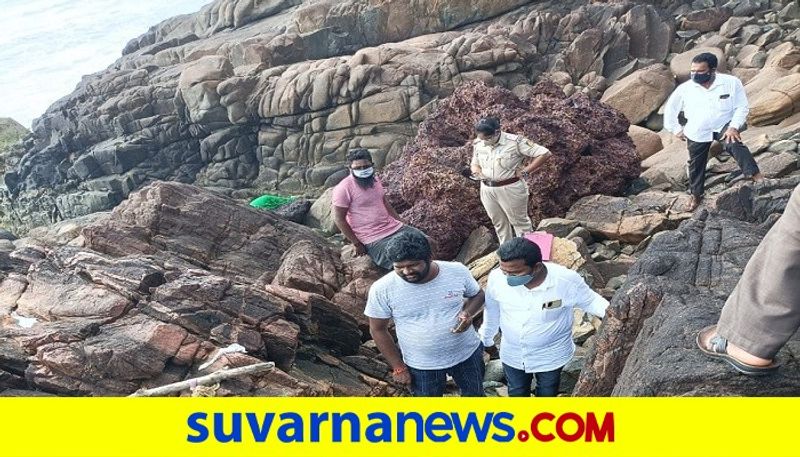 couple dead body found at Near bhatkal beach rbj