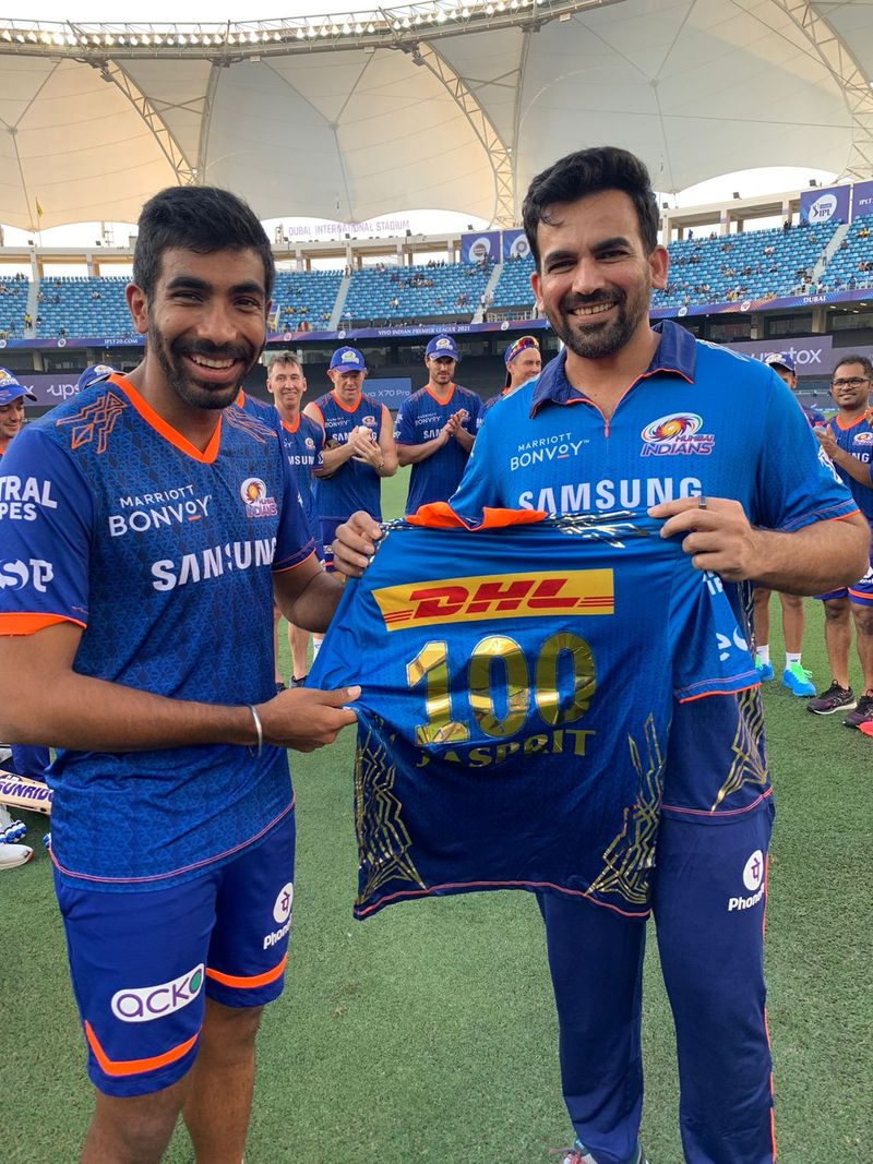 Mumbai Indians hands Jasprit Bumrah special jersey ahead of his 100th IPL game-ayh