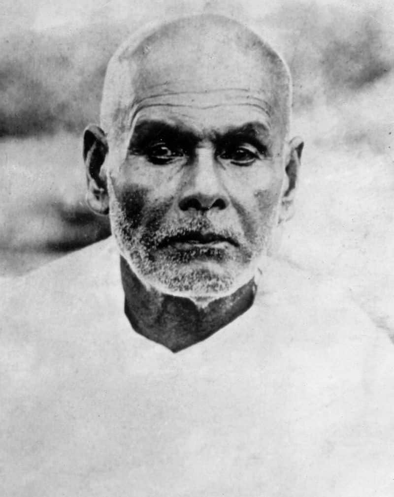 remembering sree narayana  guru on his samadhi day