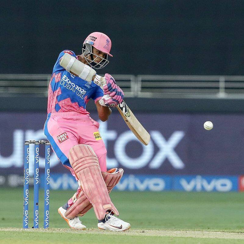 yashasvi jaiswal hits 5 boundaries in first over of an ipl innings and done record in ipl 2023