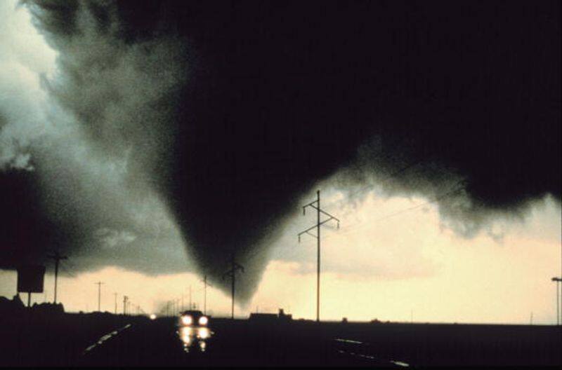 US Tornadoes hit several States, many people feared killed in Kentucky-dnm