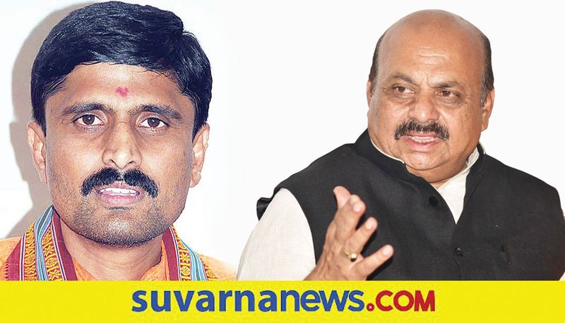 CM Basavaraj Bommai Does not Have Hindutva Quality Says Siddalinga Swamji grg