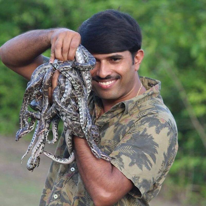 Sanke Kiran from Mangaluru saved more than 4800 snakes dpl