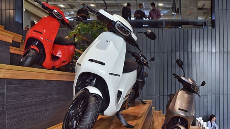 EV revolution in india Electric two Wheeler Sales increased to more than 5000 units per week ckm