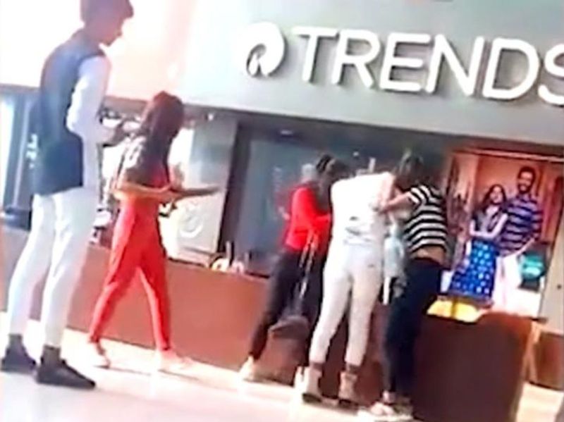 womens fight at shopping mall over boyfriend