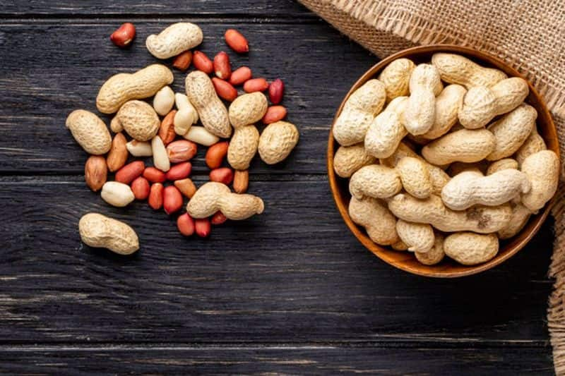 Health Benefits of Eating Soaked Peanuts rsl