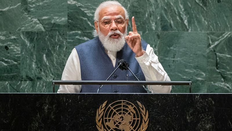 Little boy who helped his father at tea stall is addressing UNGA for 4th time PM Modi pod