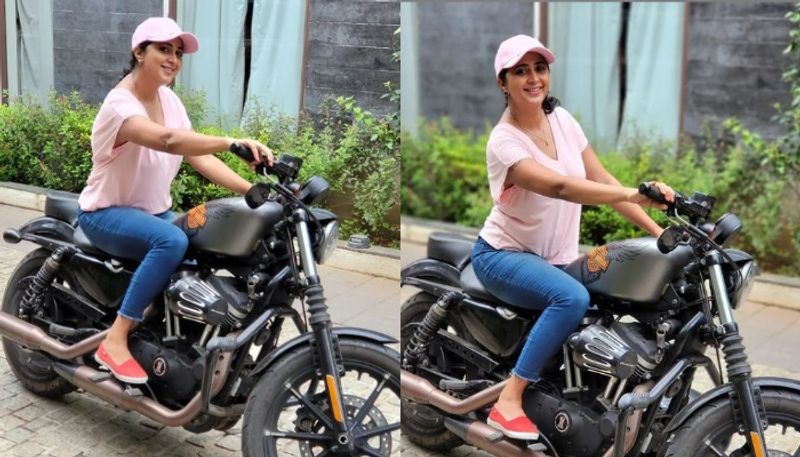 actress kaniha share video with harley davidson