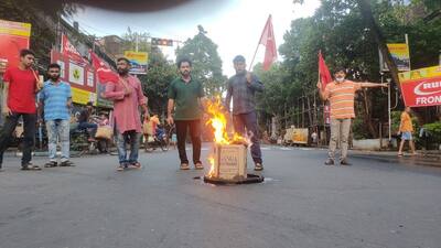 Bharat Bandh- বনধের প্রভাব পড়ল না কলকাতায়, সকাল থেকেই সচল জনজীবন