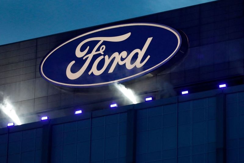 new reports suggest that Ford is in talks with Tata Motors for a possible joint venture in india-sak