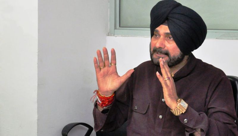 Post Or No Post Will Stand By Rahul And Priyanka Gandhi says Navjot Sidhu pod