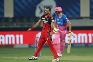 Harshal Patel: అనామకుడి నుంచి జట్టులో అత్యంత విలువైన ఆటగాడిగా.. ఆర్సీబీ బౌలింగ్ సంచలన హర్షల్ లైఫ్ హిస్టరీ ఇదే