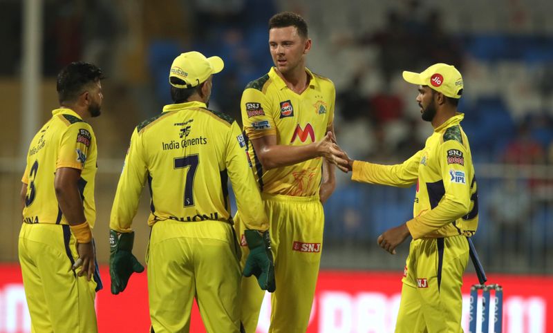 IPL 2021, SRH vs CSK: Chennai Super Kings books playoffs berth as social media goes berserk-ayh