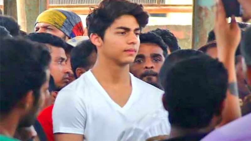 Bollwood cruise Drugs party Shahrukh Khan son Aryan sent to NCB custody till October 4 Mumabi Court ckm