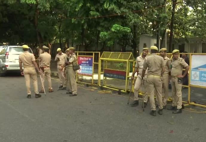 উত্তপ্ত লখিমপুর খেরি, যোগী রাজ্যে রওনা তৃণমূলের ৫ সদস্যের প্রতিনিধিদলের