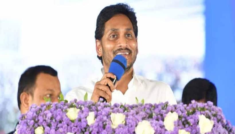 తెలుగు ప్రజలందరి జీవితాల్లో ఆనందాల వెలుగులు నింపాలి.. దీపావళి శుభాకాంక్షలు తెలిపిన వైఎస్ జగన్