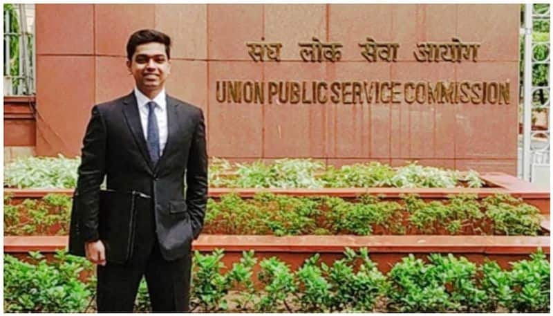 satyam gandhi cleared upsc examination with 10 rank