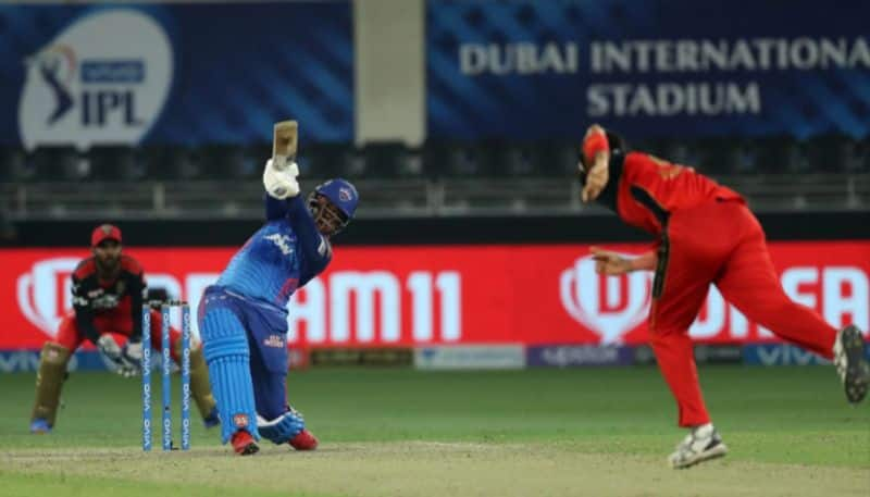 IPL 2021 RCB vs DC Royal Challengers Bangalore needs 165 runs to win