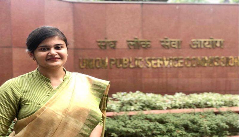 UPSC 38th ranker varauna agarwal About her exam preparation