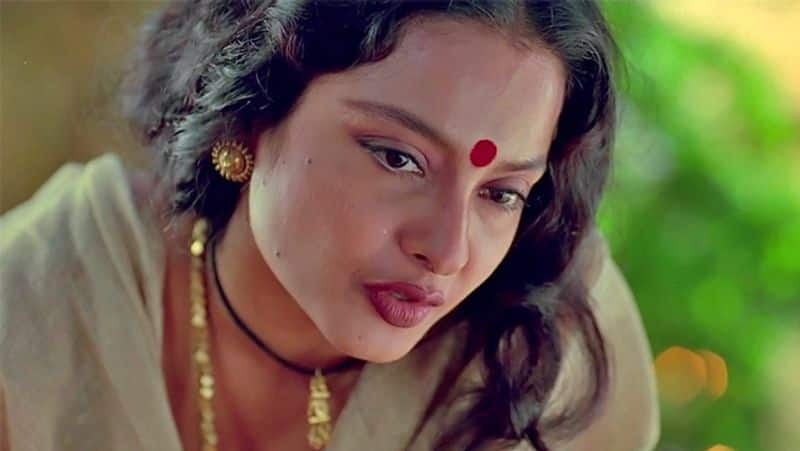 When Rekha Was Tightly Held and Forcefully Kissed By Biswajeet Chatterjee Without Consent  