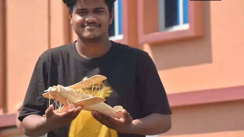 Foundation day of IAF, Odisha based man has made a replica of Westland Wapit aircraft using 1360 matchsticks