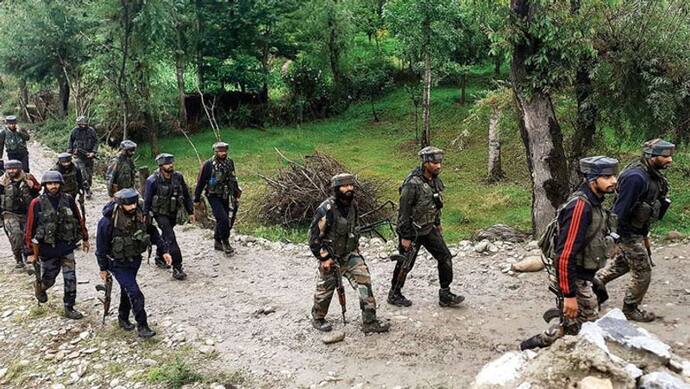 Manipur Terrorist Attack: মণিপুর-মায়ানমার সীমান্ত কড়া নজরদারি, ৪ কিলোমিটার ঢুকে সেনা কনভয়ে হামলা বলে অনুমান