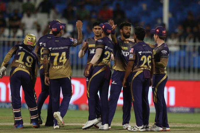 IPL 2021, KKR vs DC- বরুণ-লকি-মাভি-নারিনদেের অনবদ্য বোলিং, ফাইনালে উঠতে কেকেআরের টার্গেট ১৩৬