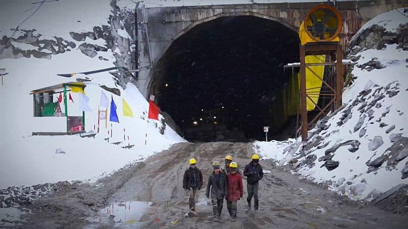 Sela Tunnel crosses major landmark: Excavation for main tube ends