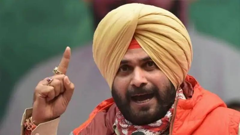 Navjot Sidhu Takes Back Resignation, But Serves New Ultimatum To Congress pod