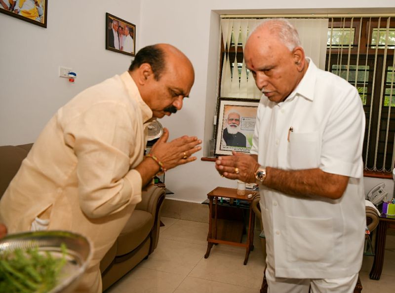 Basavaraj Bommai Will Complete His Tenure As Karnataka Chief Minister Says BS Yediyurappa pod