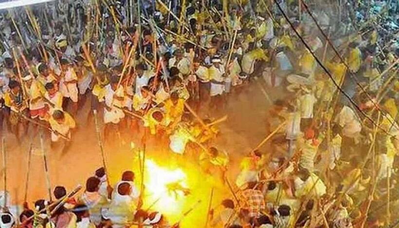దేవరగట్టు బన్ని ఉత్సవంలో చెలరేగిన హింస : వందమందికి పైగా గాయాలు