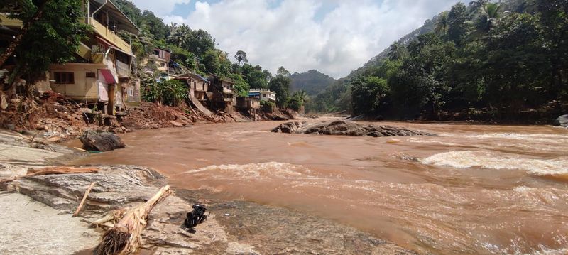 Kerala rain fury: Orange alert sounded for Idukki reservoir, landslide death toll rises as rescue ops underway-dnm