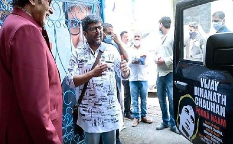 Die Hard Amitabh Bachchan Fan Paints His Mahindra Thar With Actors Dialogues Leaves Anand Mahindra Impressed