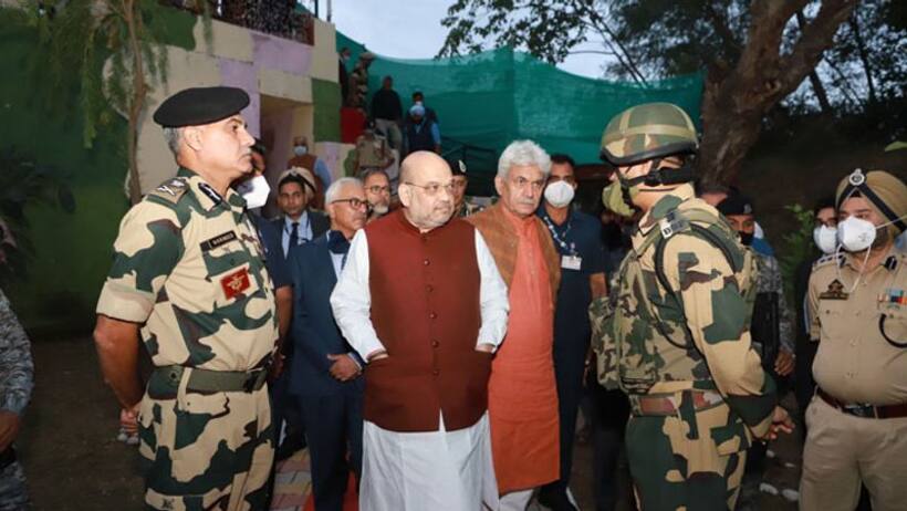 Amit Shah removes bulletproof shield while talking to crowd in J&K; says 'wanted to speak frankly'
