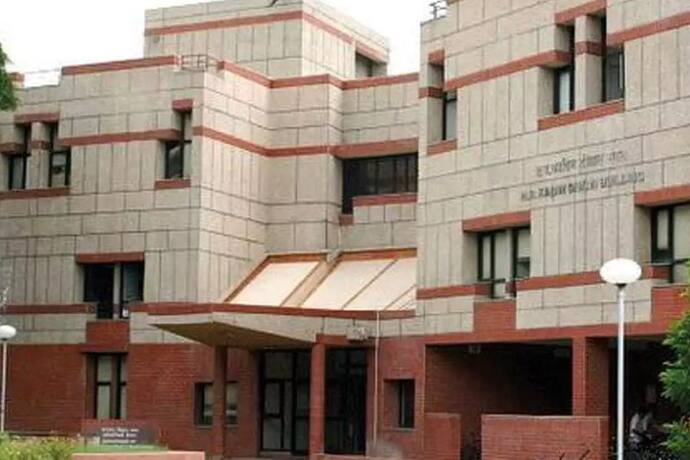 IIT Kanpur Recruitment 2021: कई पोस्टों पर निकलीं वैकेंसी, 16 नवंबर तक ऐसे कर सकते हैं अप्लाई