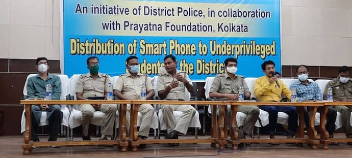 Police Meeting- পুলিশের বৈঠকে অতিথি আসনে তৃণমূল নেতা, ক্ষোভে অনুষ্ঠান ছাড়েন বিজেপি নেতা