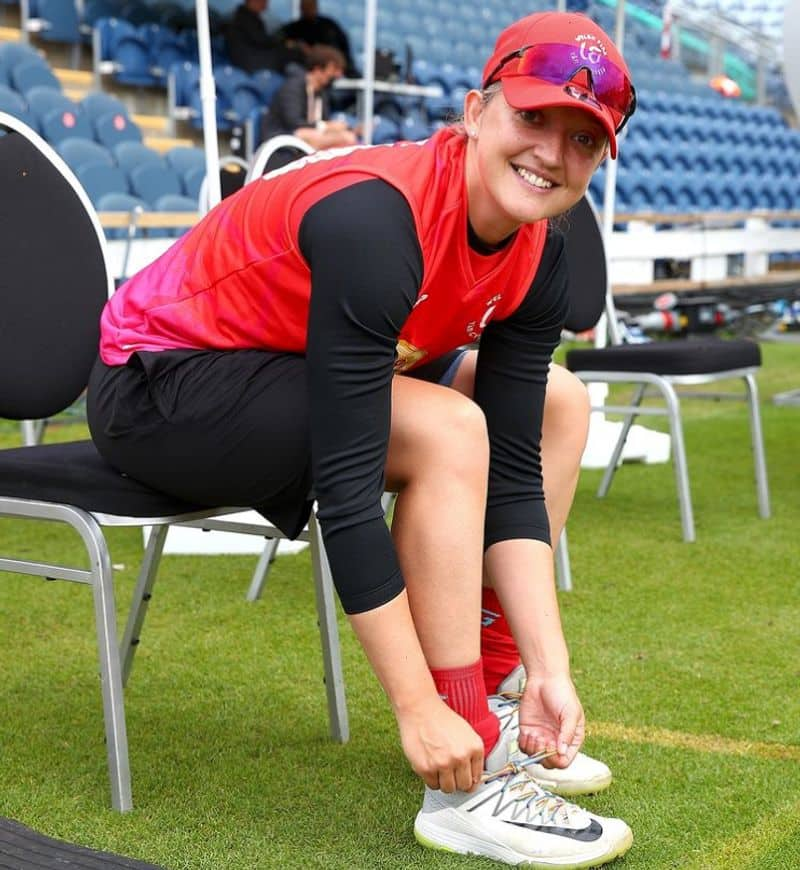 Sarah Taylor Becomes First Woman Coach In Mens Cricket