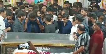 Puneeth Rajkumar: భగవంతుడు పునీత్‌కి అన్యాయం చేశాడంటూ చిరంజీవి భావోద్వేగం.. వెంకీ, శ్రీకాంత్‌, అలీ నివాళి..