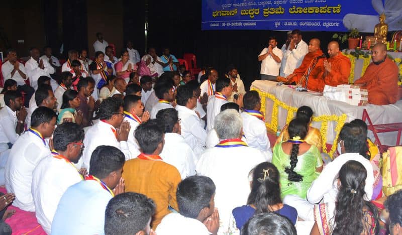 103 Peoples hindu religions convert to Buddhism in chitradurga