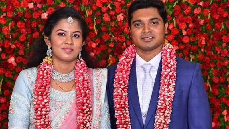 Car Accident... Newlywed couple dead