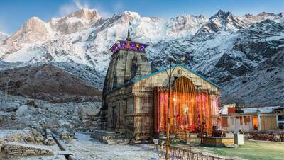 Beautiful Pictures: केदारनाथ में इस समय क्यों बढ़ गया फिल्म और राजनीति हस्तियों का आना-जाना, जानिए वजह