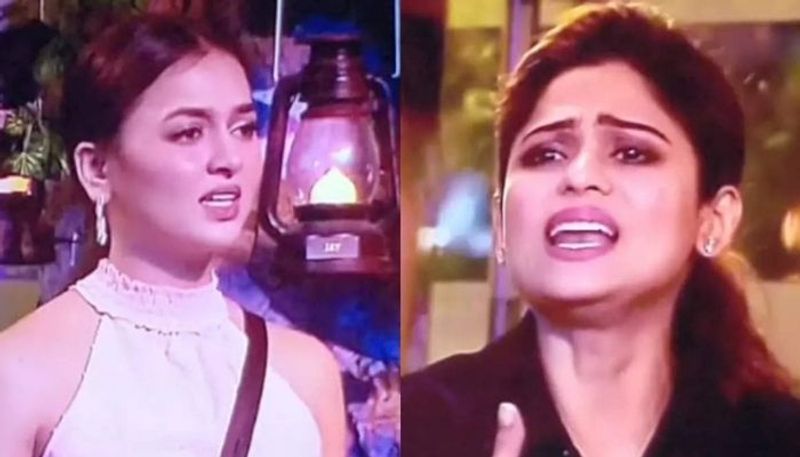 Bigg Boss 15: Tejasswi Prakash calls Shamita Shetty insecure for this reason (WATCH)